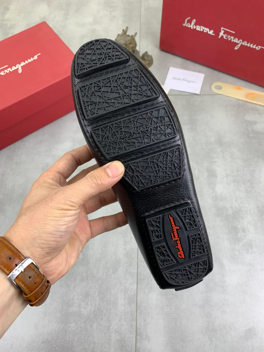 Men's Men's Shoes 💰P380💰【New Style】Water-dyed Pigli 🆘【Salvatore Ferragamo】Men's latest casual beanie shoes! Available at counters simultaneously! The fabric is made of specially imported original calfskin, and the interior is made of imported water-dyed pigskin. It is absolutely luxurious and leads the fashion trend. Matching code: 38-45 3️⃣colors available